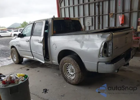 2017 Ram 1500 Big Horn 4X4 5'7 Box z USA, uszkodzony, nr VIN 1C6RR7LT3HS780627